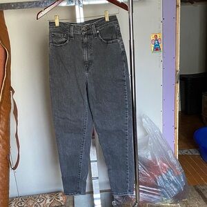 Levi's High Waisted Tapered Jeans